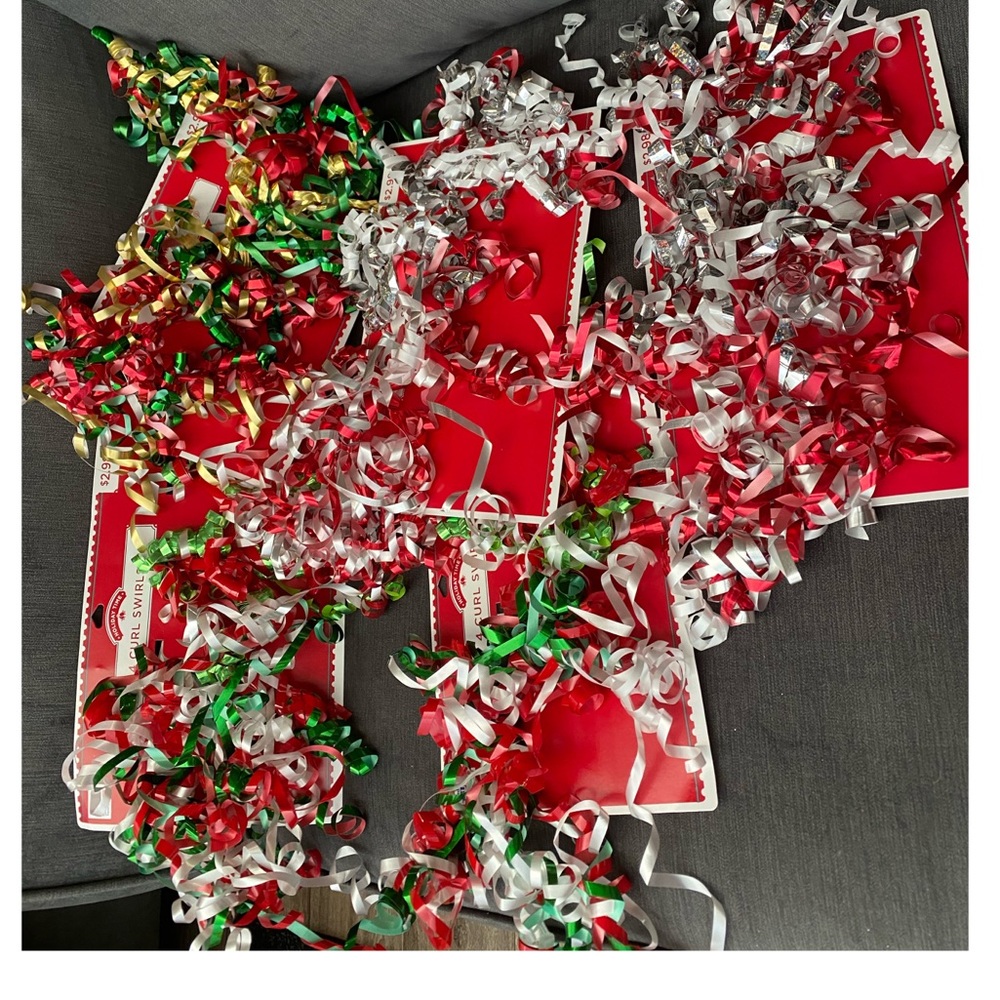 5 of the 4-pack curly ribbons